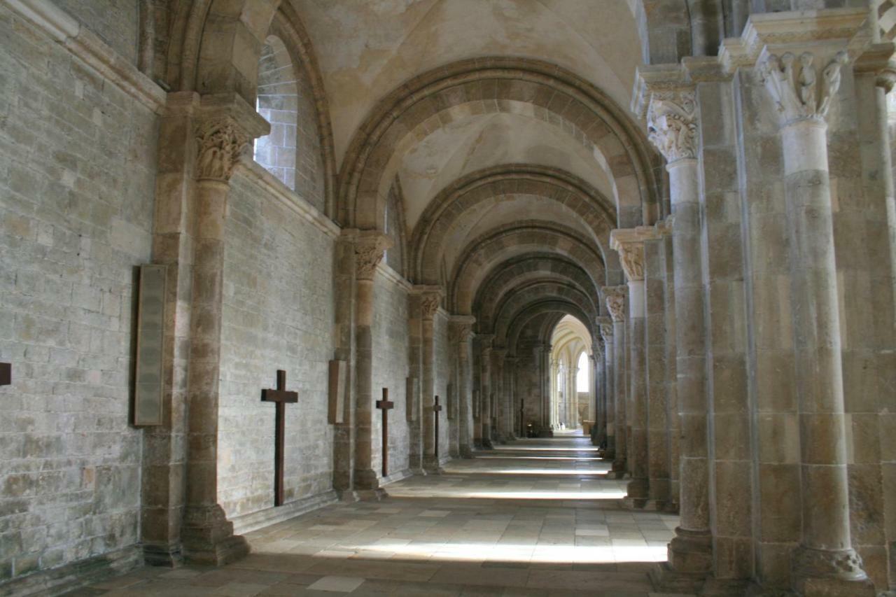 Musirosa Vézelay Exterior foto